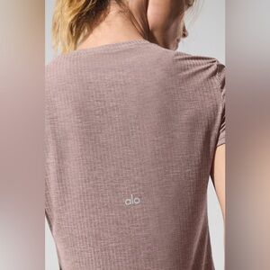 ALO Yoga Women's mushroom ribbed top